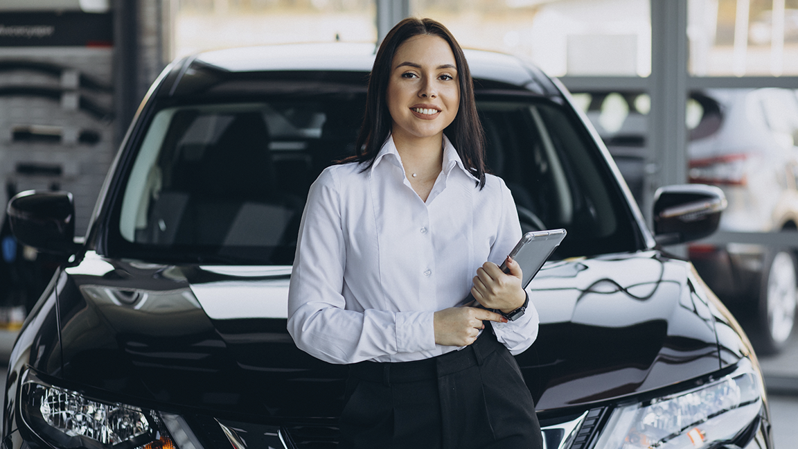 O mercado automotivo brasileiro passa por uma transformação importante. A ampliação da oferta de veículos elétricos, híbridos e de novas marcas no país aumenta as opções para o consumidor, mas também traz novos fatores para a análise do Seguro Auto.